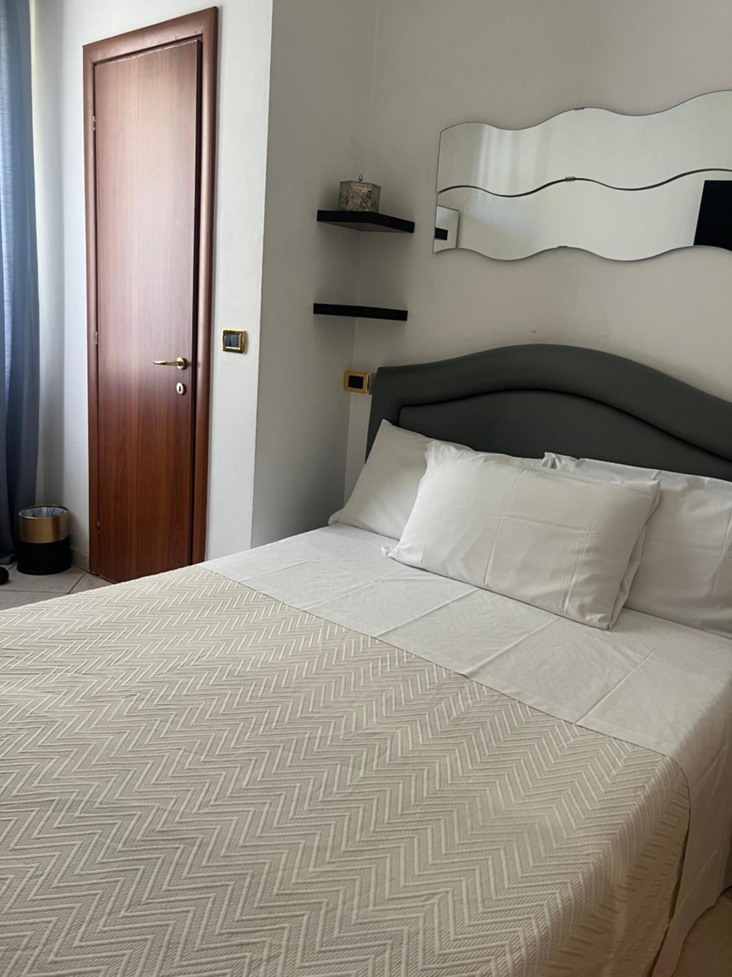 Citta Eterna Guest House Rom Exteriör bild