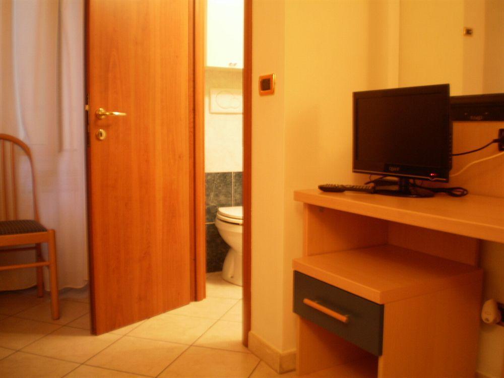 Citta Eterna Guest House Rom Exteriör bild