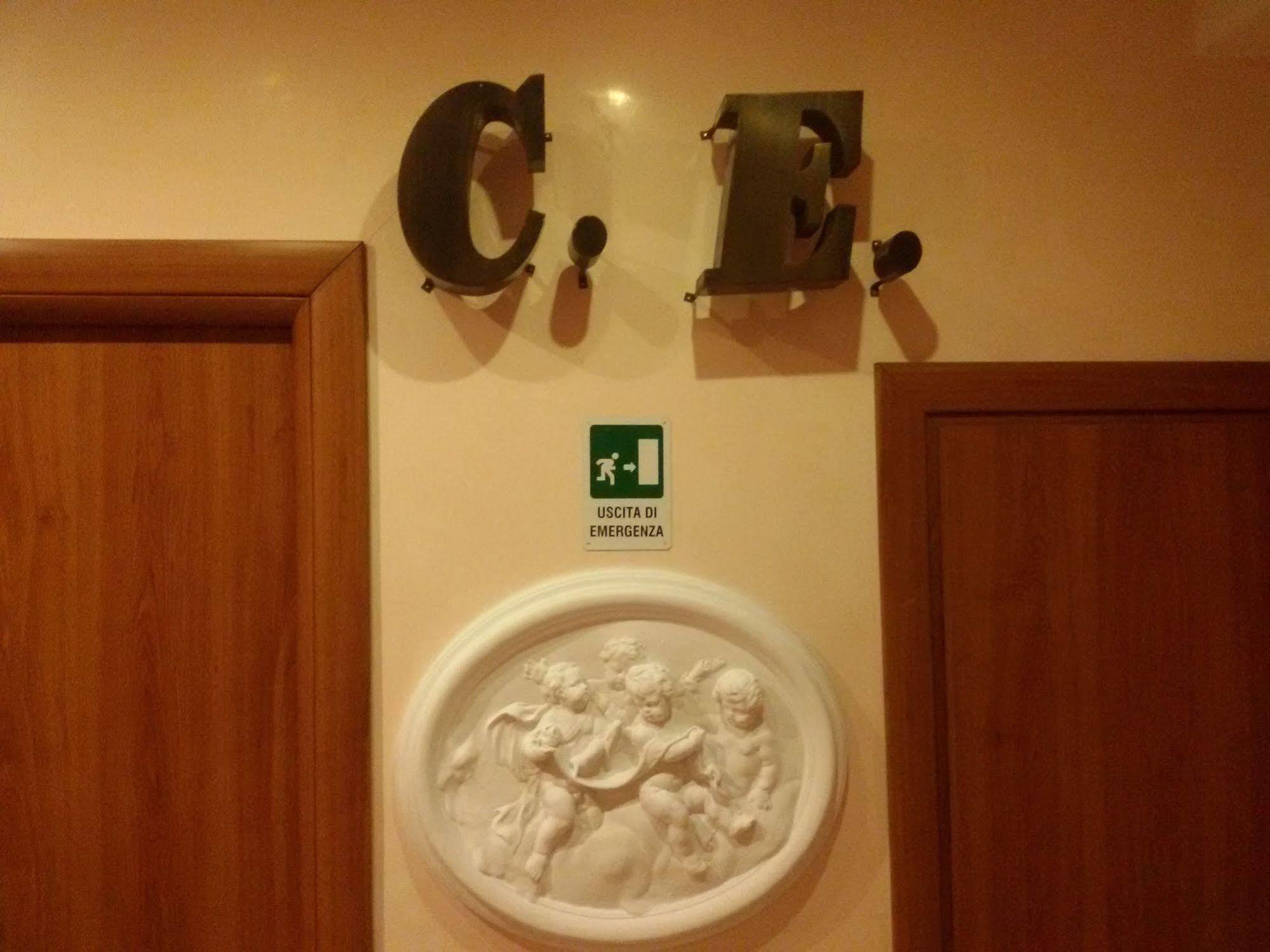 Citta Eterna Guest House Rom Exteriör bild
